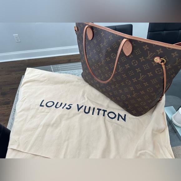 Louis Vuitton Neverfull GM Tote - Picture 11 of 11